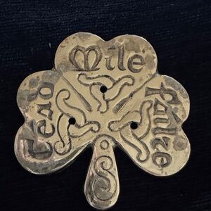 Celtic Shamrock Paper Weight ☘️